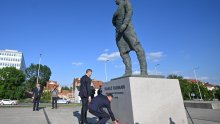 Polaganjem vijenca i paljenjem svijeća počelo obilježavanje povijesnog postrojavanja