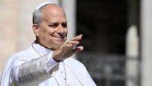 Papa povlači potez bez presedana u povijesti Vatikana