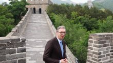 Vučić bijesan zbog procjena sa Slavije: 'Sramota je lagati da je bilo 190 tisuća ljudi!'