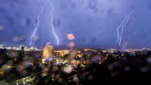 Pakleni kraj svibnja ruši rekorde: Nakon 33 stupnja stižu oluje i jak vjetar