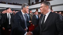 Plenković i Milanović oči u oči: Pogledajte kako je izgledao njihov susret na proslavi HV-a