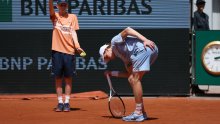 Šok kakav Roland Garros ne pamti! Sinner imao 2-0 u setovima i 5-1, a onda...