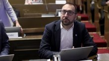 Skupština zasjedala do iza ponoći: Tomašević mora podnijeti izvješće o aferi Hipodrom i Autobusnom kolodvoru