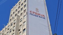 U Beogradu zakuhalo zbog bijelih čiopa: Za novi politički skandal kriv je billboard 'Srbija pobjeđuje'