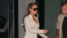 Svi su gledali u J.Lo: Jednim potezom podigla je jednostavnu kombinaciju na višu razinu