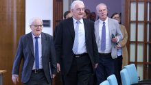 Umirovljenik udara na umirovljenika: 'Želi u Sabor pod svaku cijenu i na bilo koji način!'