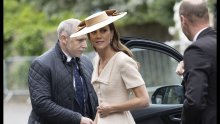 Kate Middleton zasjenila i mladenku: Njezina haljina za ljetno vjenčanje proglašena je savršenom