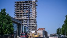 Bačić priznao: Rušenje Vjesnika kasnit će zbog kvara na stroju