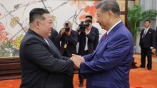 'Veza iskovana u krvi': Zašto je Xi Jinping pohitao u goste Kim Jong-unu?