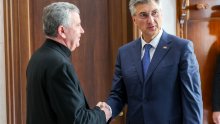 Plenković i nadbiskup Vukšić razgovarali o obnovi crkvenih i obrazovnih institucija