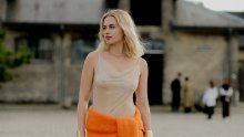 Žene 40 plus ne prestaju pričati o ovoj laskavoj haljini iz Zare: Pristaje svakoj figuri i tako je nosiva