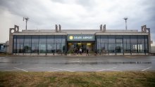 Kontrolor leta zakasnio na posao, avion kružio iznad Osijeka: Evo što ga čeka