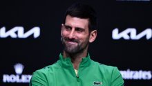 Umjesto reketa - zagrljaji: Novak Đoković oduševio rijetkom objavom s djecom