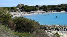 Nova pravila šokirala turiste: Na slavnoj plaži suncobran samo uz dijete ili osobnu iskaznicu 65+