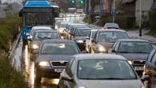 U Zagrebu pokrenuta peticija za kažnjavanje vožnje po žutoj traci. Što vi mislite o tome?