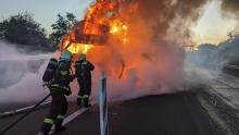 Stravična nesreća u Mađarskoj: Minibus se zabio u kamion u koloni, poginulo osam osoba