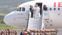 Sve zbog pokvarenog motora: Papa morao posuditi avion od španjolskog kralja