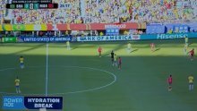 Igrači piju vodu, navijači gledaju reklame: Evo koliko američki Fox zarađuje na tome