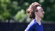 Ovo bi mogao biti dodatni impuls Hrvatskoj. Modrić bez 'utega' na Engleze