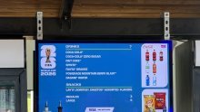 Hrvati šokirani cijenama u američkoj fan zoni: Pogledajte koliko koštaju hrana i piće