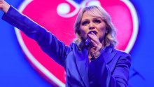 Tajči zapalila Dallas: Legendarna pjevačica predvodi navijačku euforiju uoči okršaja s Engleskom