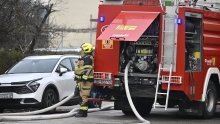 Nemojte ovo raditi dok popravljate automobil: Izgorio auto, mladić završio na Traumi