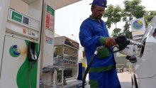 Nagađanja o normalizaciji prometa kroz Hormuz gurnula cijene nafte ispod 74 dolara