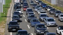 Na zagrebačkoj obilaznici prema naplati Lučko kilometarske kolone s istoka i zapada