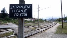 Tek krenuo, već problemi: Vlak iz Sarajeva do Ploča zapeo na granici