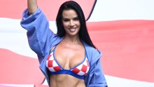 Ni ovoga puta nije razočarala: Ivana Knoll pokazala novo navijačko izdanje za Vatrene
