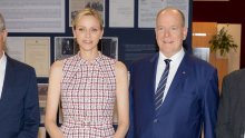 Ovakvu haljinu vrijedi imati u ormaru: Princeza Charlene nosi model koji je uvijek in