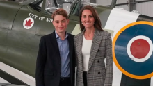 Princ George u rijetkom izlasku s majkom: Visinom je već gotovo sustigao Kate Middleton