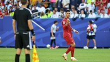 Ronaldo ponovno šokirao: Pazite što je napravio s posebnim kopačkama posvećenima sebi