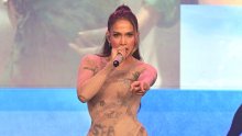 To može samo Jennifer Lopez: U 'goloj' kreaciji izazvala lavinu reakcija