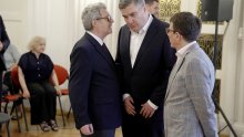 Predstavljena knjiga koja otkriva tajne diplomacije, špijunaže i međunarodnih odnosa, stigao i Milanović