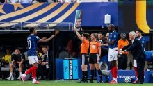 Evo što je francuski izbornik napravio dok je Mbappe izlazio iz igre