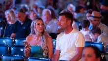 Modni hit u studiju HRT-a: Upoznajte suprugu Vedrana Ješe, dizajnericu čije haljine obožava Valentina Miletić