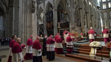 Kontroverzna odluka stupila na snagu: Za ulazak u katedralu sada treba platiti 12 eura