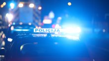 Mrežama se širi snimka brutalne makljaže ispred splitskog kluba: Mladić izbio zub policajcu