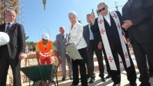 'Bilo bi najbolje kada ni premijer ne bi dolazio na svečana otvaranja'