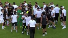 Opći kaos na pripremama Partizana! Žestoka tučnjava prekinula utakmicu