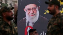 Lijes s ajatolahom Hameneijem stigao u Irak: Tisuće vjernika očekuju se u Najafu