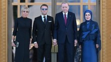 Brigitte Macron ponovno je dokazala da s ovim komadom nema greške