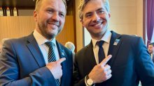 Novi detalj sa samita NATO-a privukao pažnju: Neki čelnici hvale se posebnim bedževima