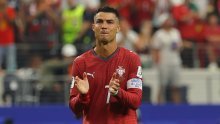 Kamere snimile što je Ronaldo napravio prije ulaska u privatni avion