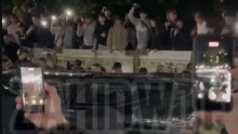 VIDEO Kaos u Lavovu: Građani prevrnuli vojni kombi tijekom pokušaja mobilizacije