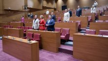 Sabor minutom šutnje odao počast žrtvama Srebrenice