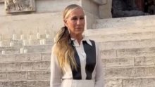 Baš kao Carrie Bradshaw: Slavna glumica s kultnim komadom koji će prepoznati svaka obožavateljica