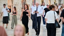 Andro Krstulović Opara i supruga Daniela prošetali Stradunom i pokazali besprijekoran ljetni chic