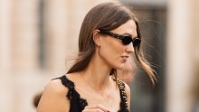 Karlie Kloss kao apsolutna inspiracija: Njezin lepršavi top u francuskom stilu je 'it' komad sezone